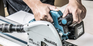 Makita power tool cutting metal