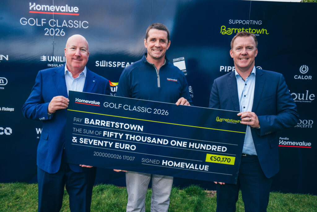Paul Candon, CEO of United Hardware, Former Munster & Ireland International
Alan Quinlan who presented the prizes & Tim O’Dea, Director of Development
at Barretstown.